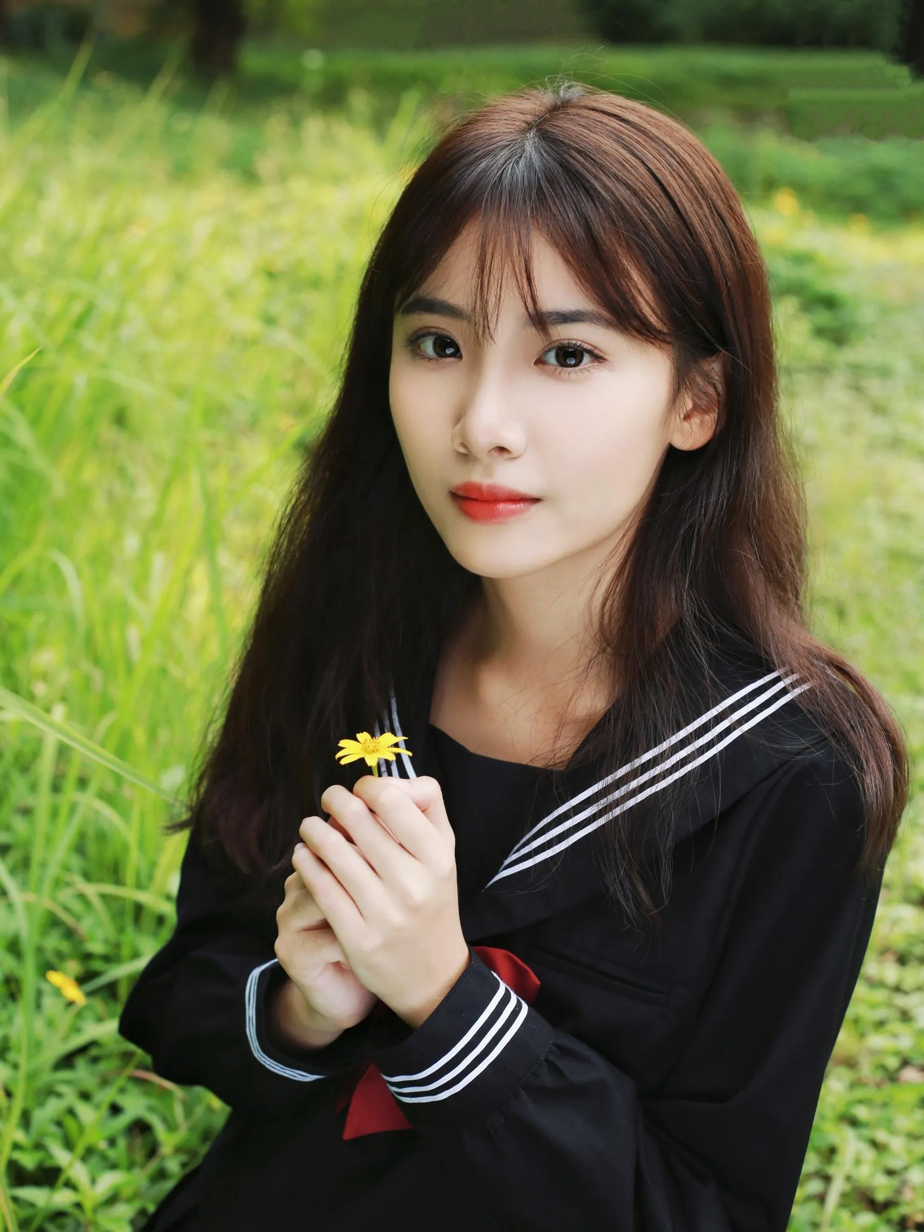 [YITUYU艺图语]2022.09.24 元气少女 小愉不是鱼 [26P]插图1